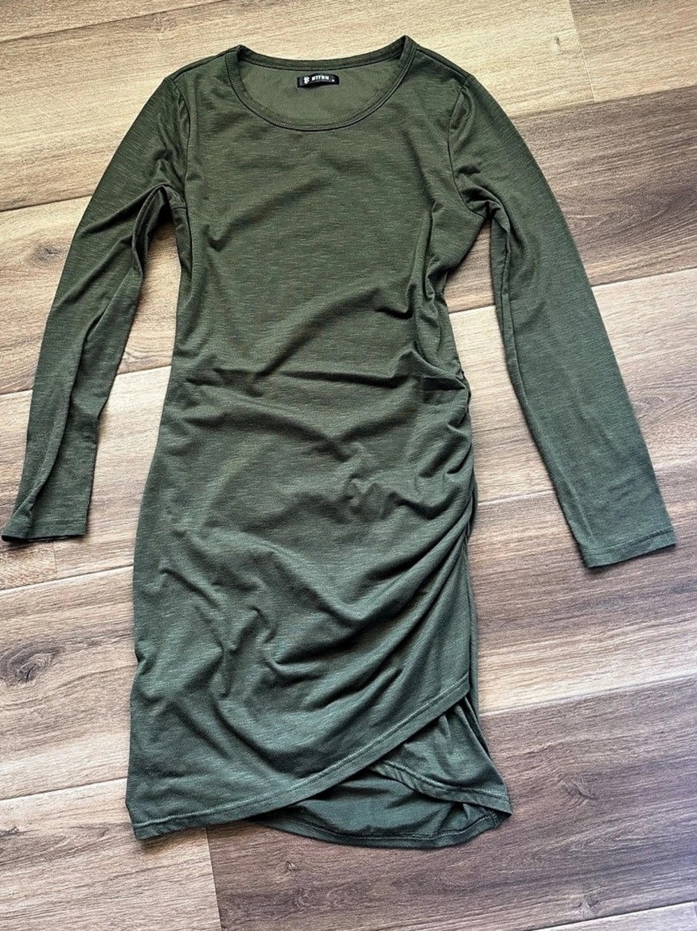 BTFBM Ruched Midi Dress in Green Size Medium